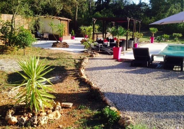 La Bastide De L'Issole Appartement Besse-sur-Issole Kamer foto