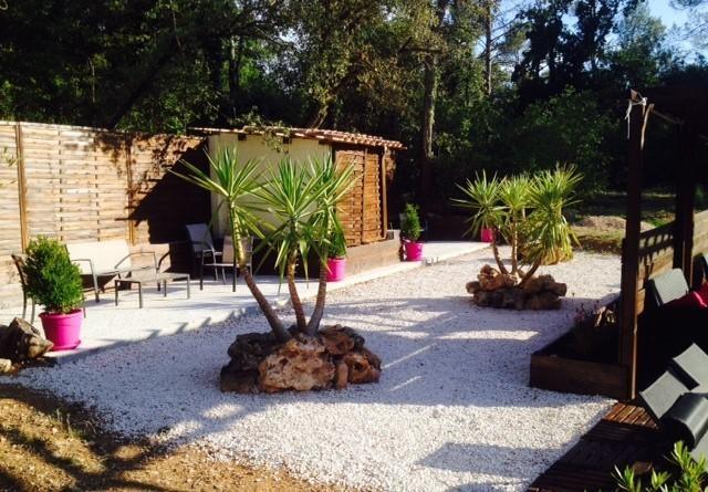 La Bastide De L'Issole Appartement Besse-sur-Issole Kamer foto